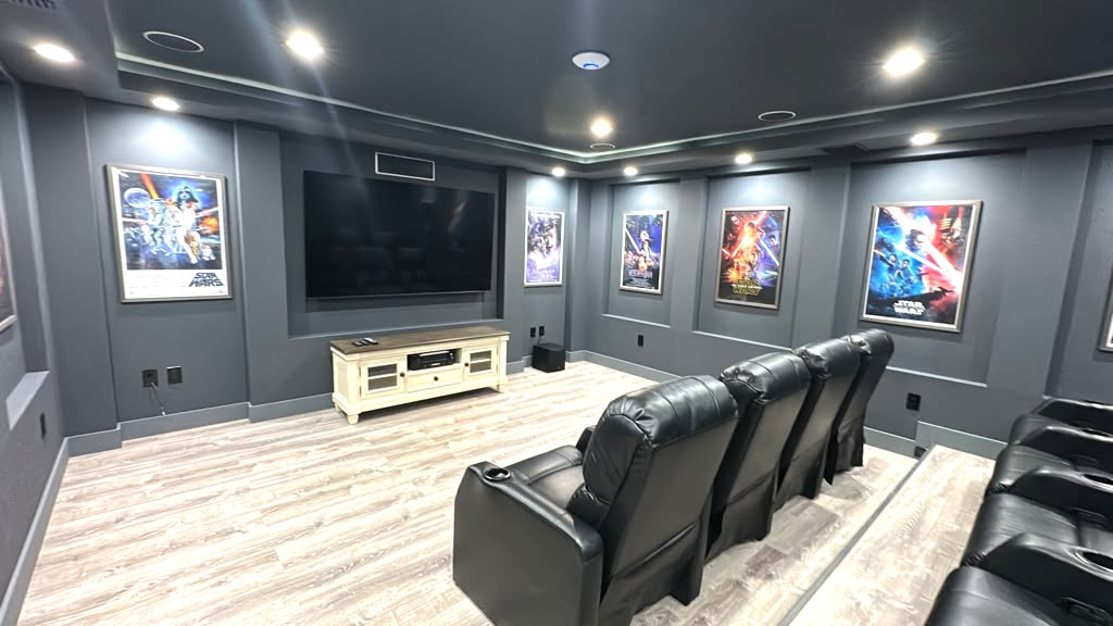 Stunning Home Theater Room for Those Movie Nights