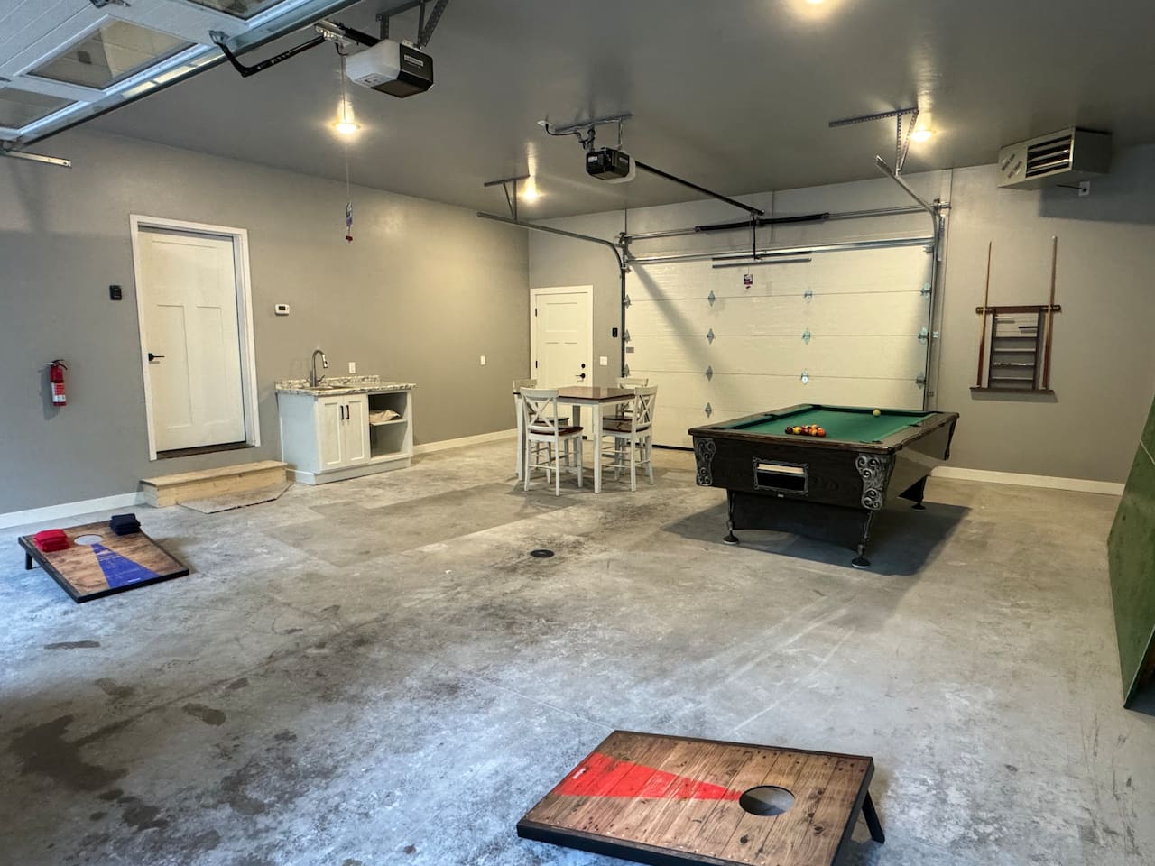 Garage/Rec Room