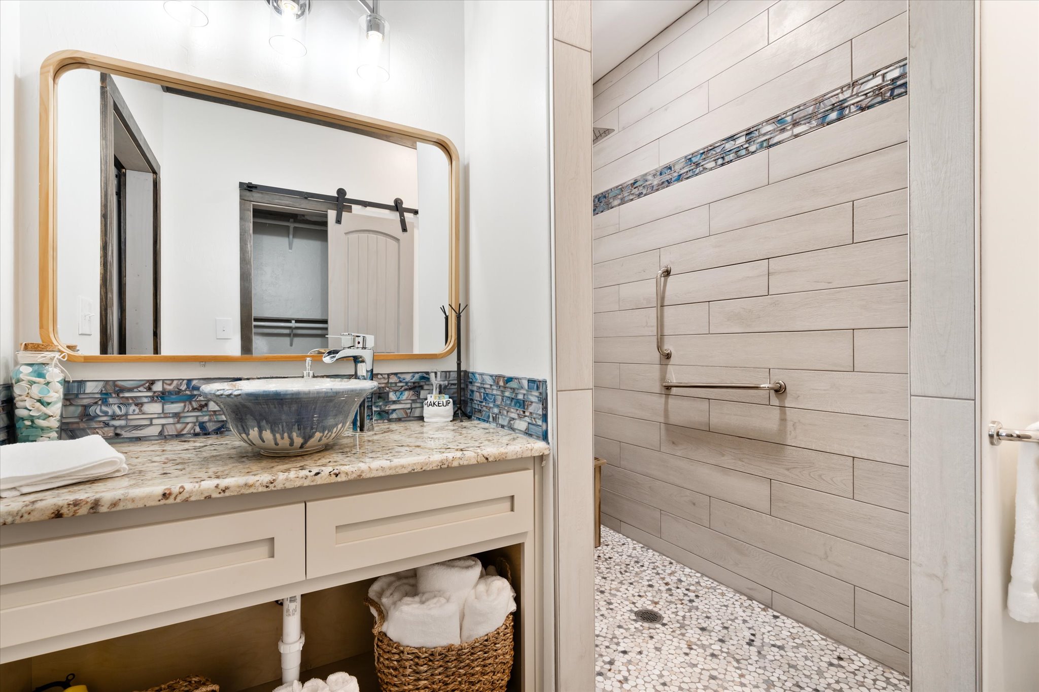 Master bath A vanity