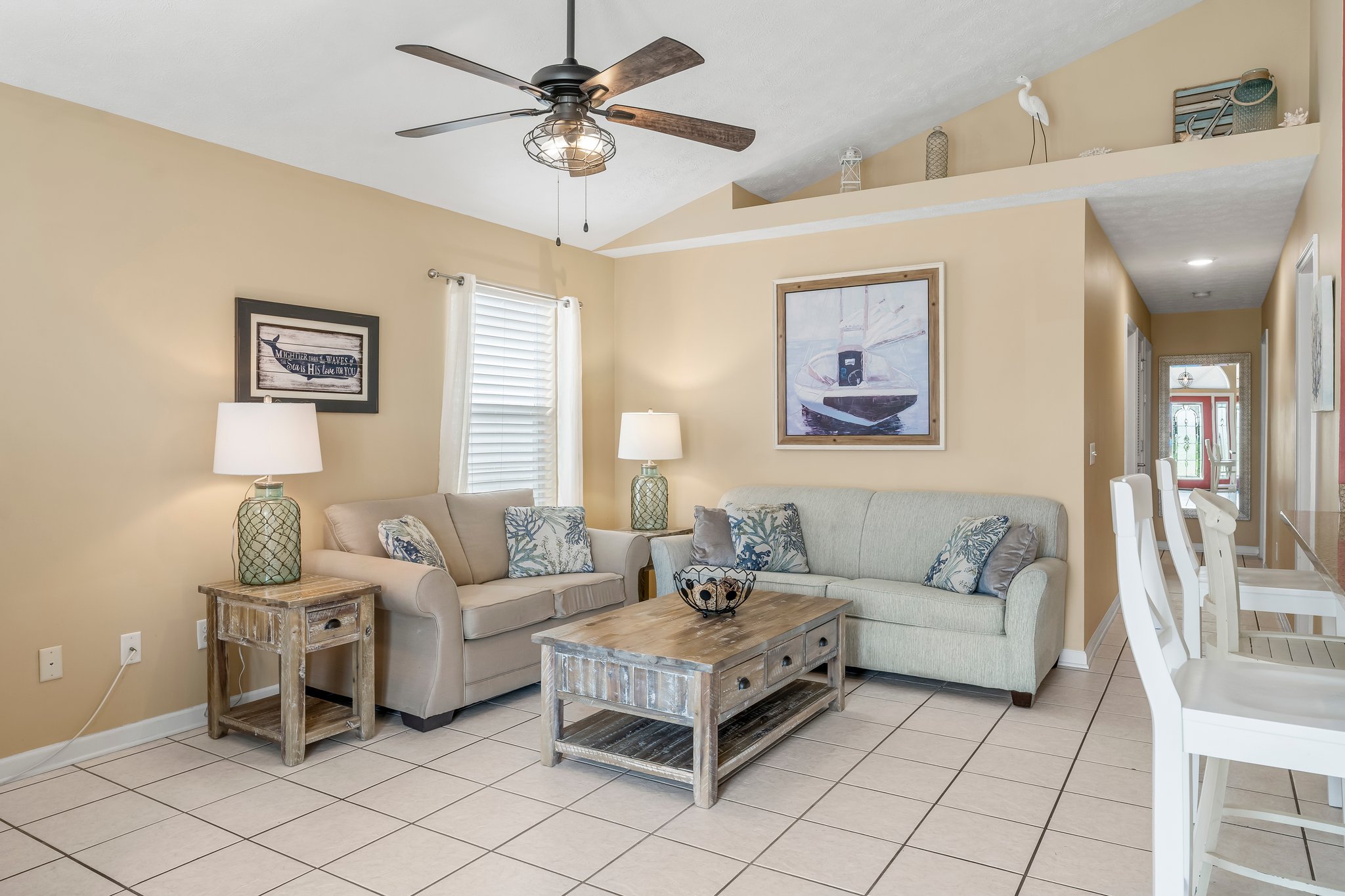 Gated Community with Swimming Pools and High Speed Wifi - Charming Escape