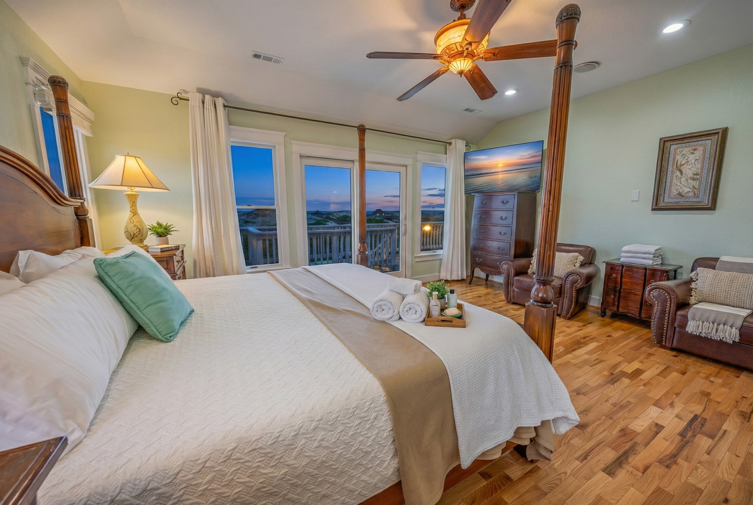 The Fitzgerald — King Bedroom