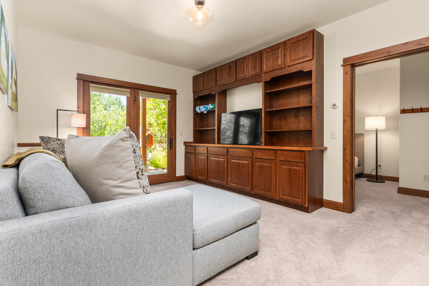 Living Area | Main Level | Smart TV