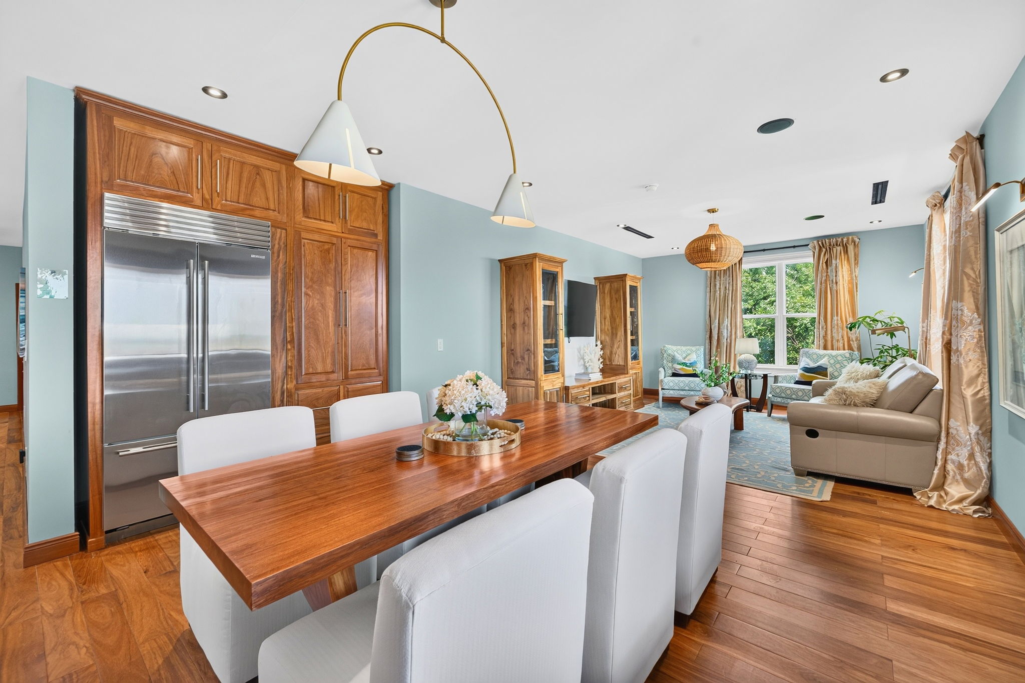 3rd Floor Dining Room | Rosewood Retreat | 2605 Palm Blvd, Isle of Palms, SC | IOP Escapes