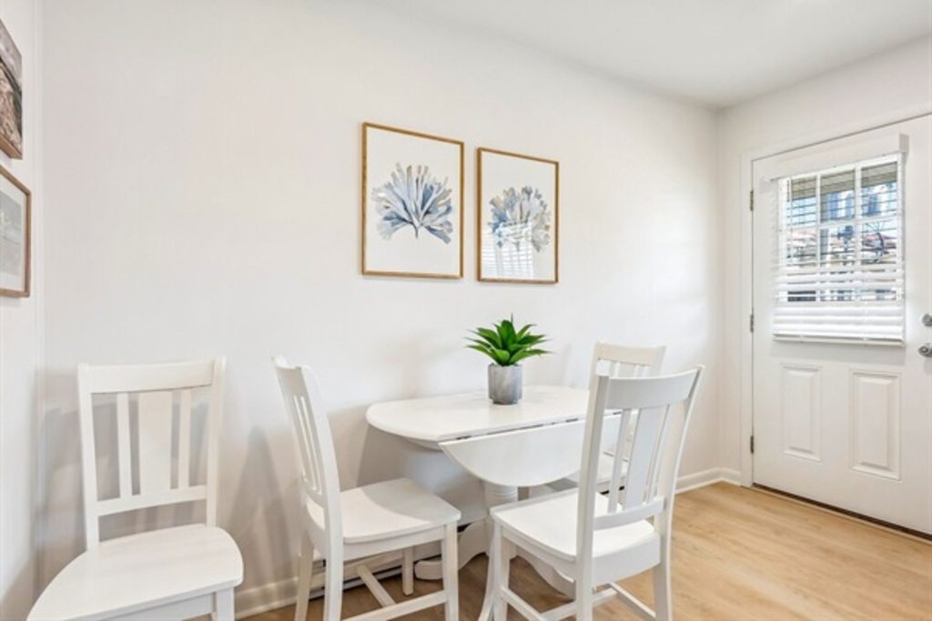 Four-person dining setup.