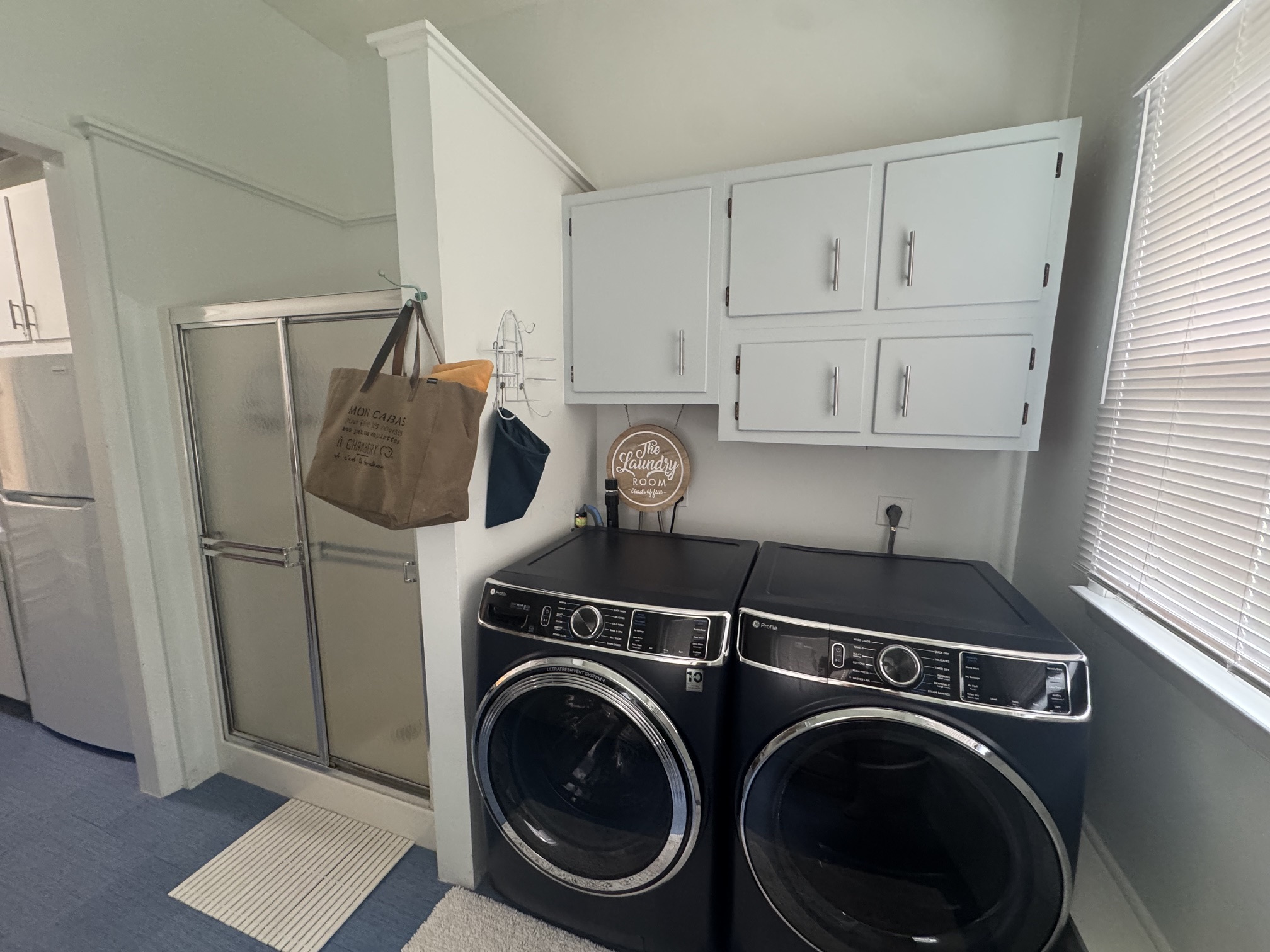 Laundry_Room_Washer_Dryer_Shower.