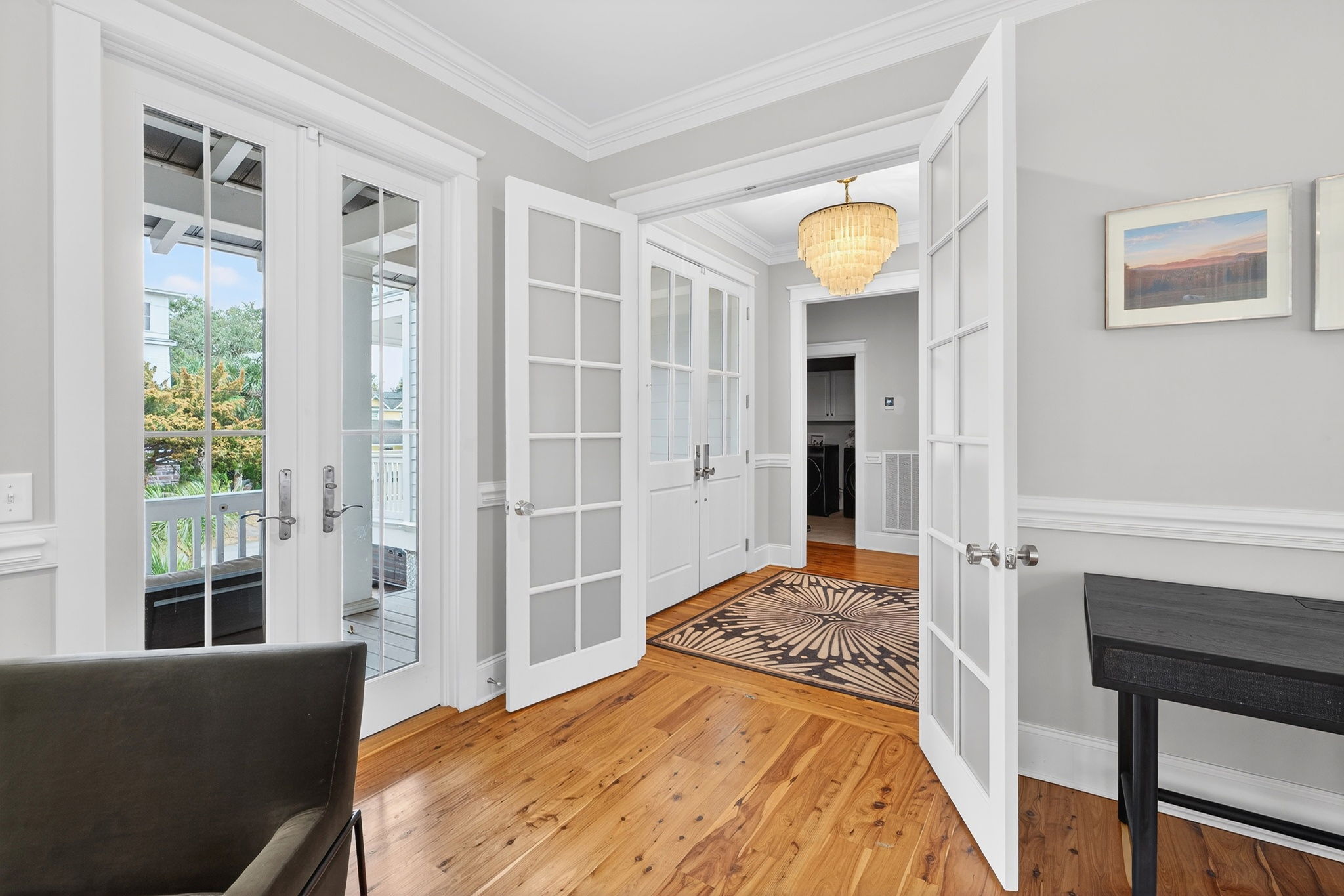 King Room 3 with Seating Area | Sun Kissed by the Sea | 3007 Cameron Blvd | Isle of Palms, SC | IOP Escapes