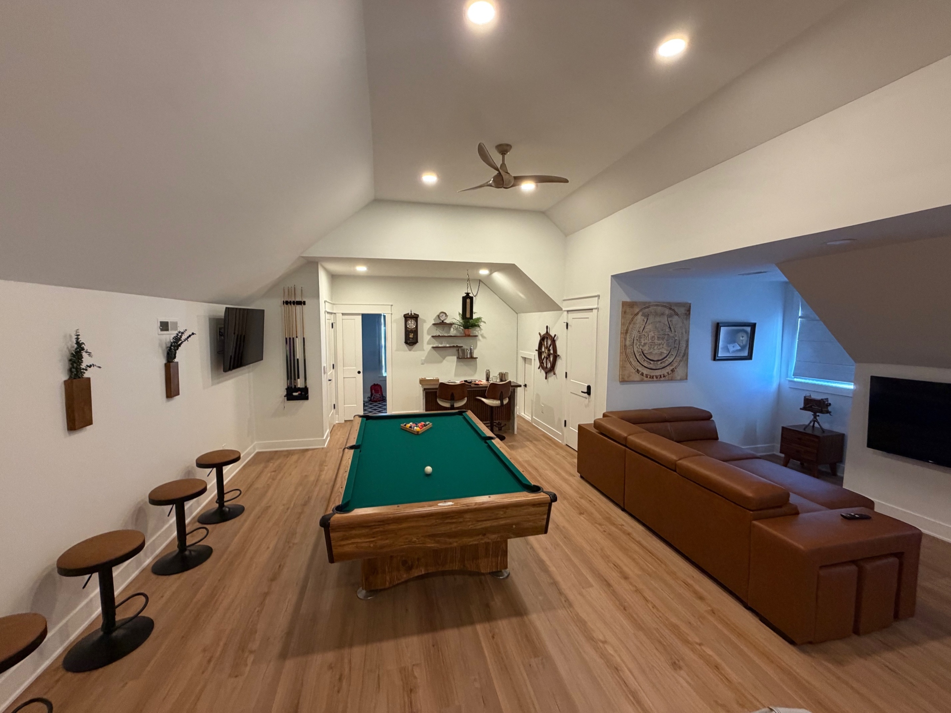 Living area and pool table