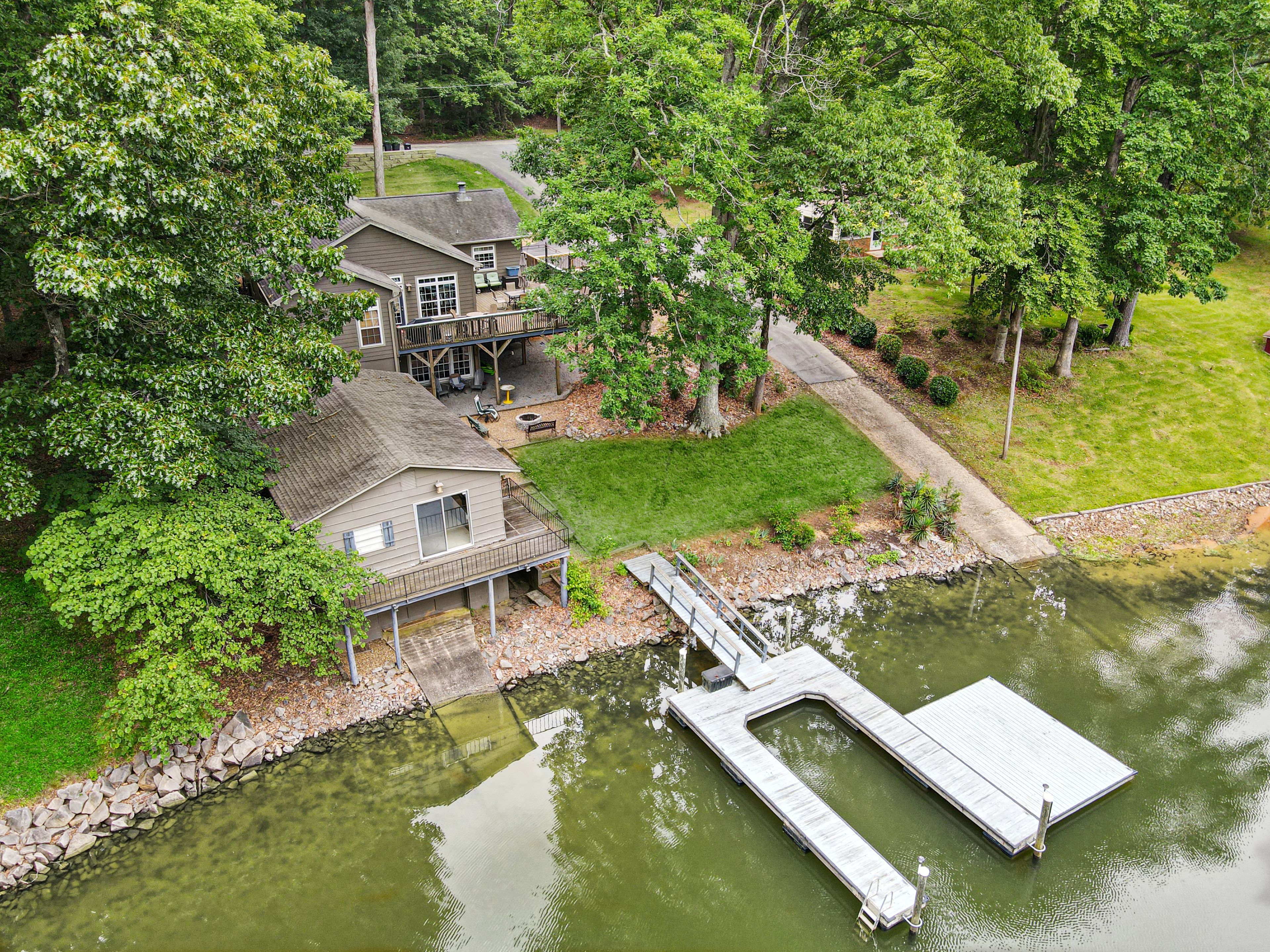Water's Edge — Sherrills Ford, NC — vacation rental