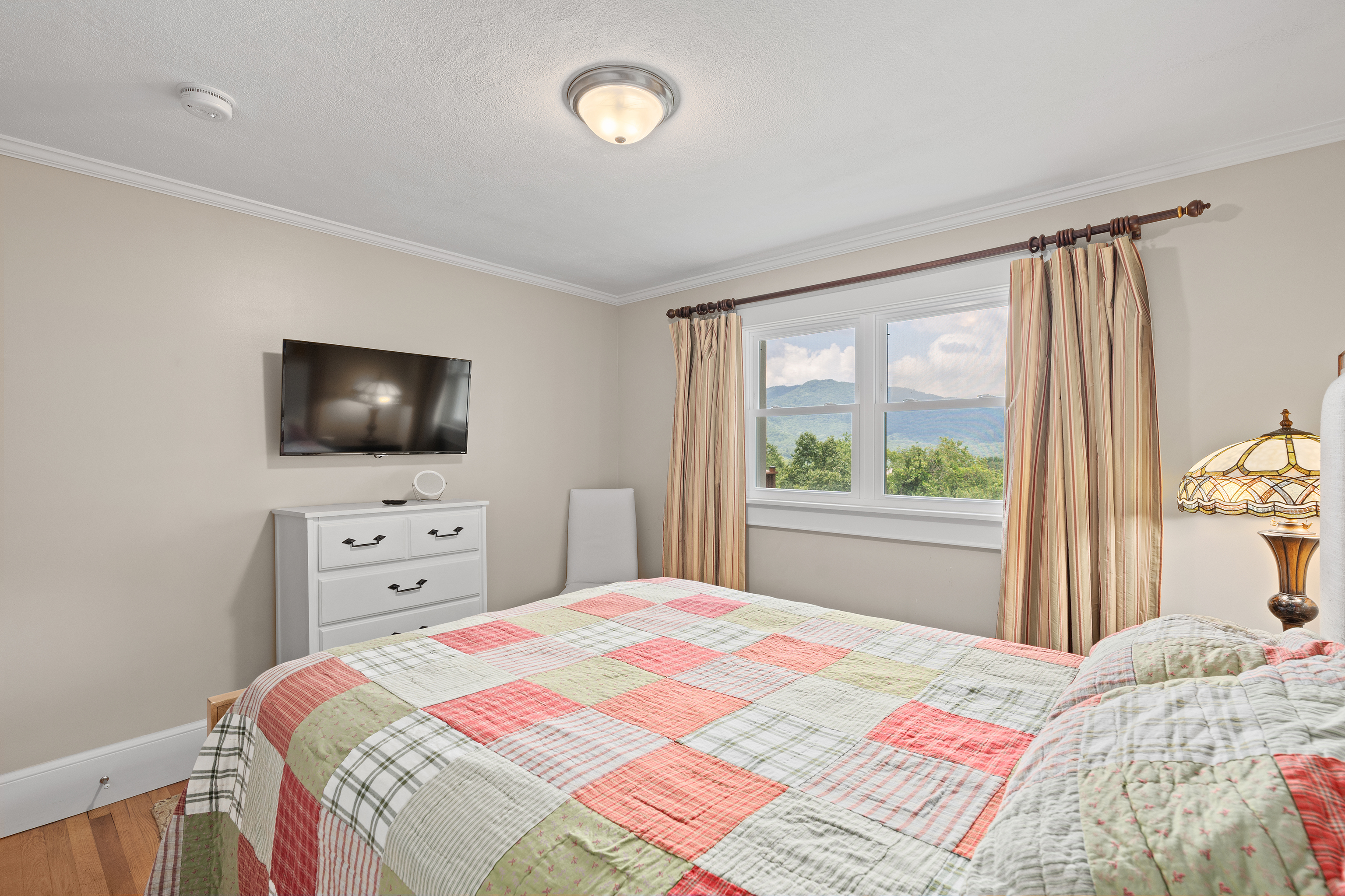Bedroom #3 - with TV, Mountain Views