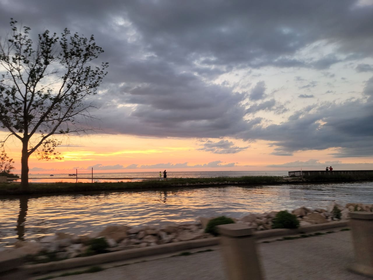 Belle River Marina, 15min walk or 3 min drive to Belle River Marina at Sunset