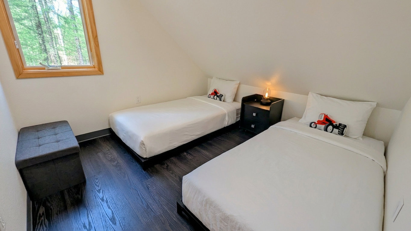 2nd floor loft bedroom