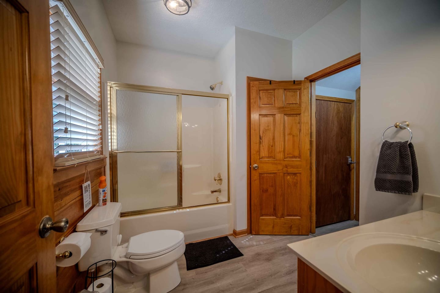 Full Bathroom | Tub Shower Combo