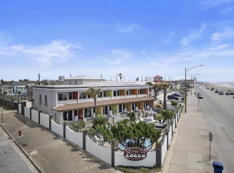 a0dd06046a1f4e92af2bac3e0485dd4c | Beachhouse | Texas | TX | Vacation Homes | Galveston | Crystal Beach | Kokomo | Breezy Days | Beachfront Elegance | Sunrise Serenity | Southern Sands Property Management, LLC