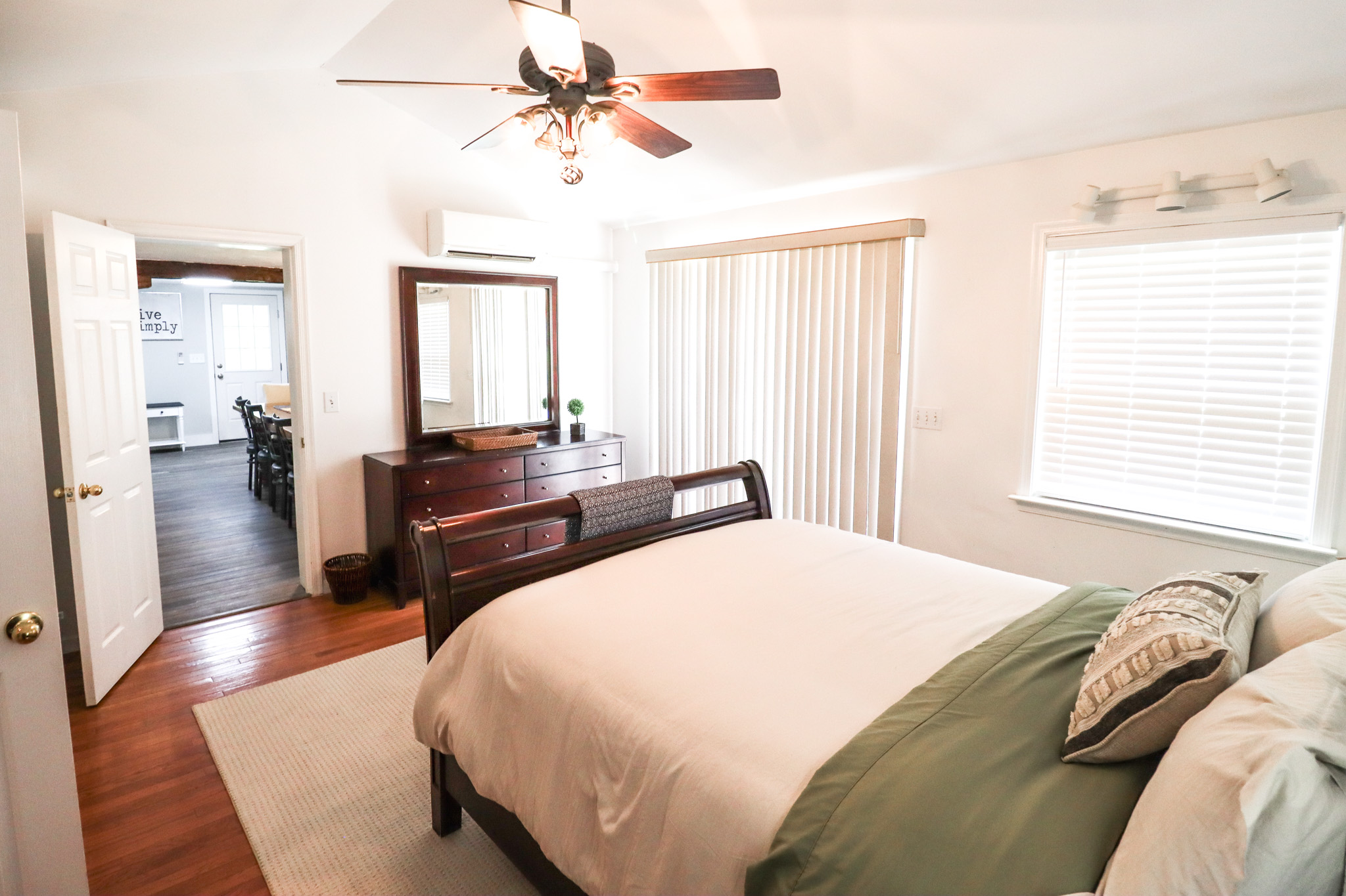 Main floor Master Bedroom Queen