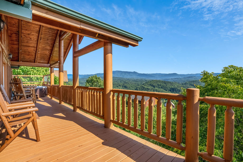 Lounge on the deck, coffee in hand or nightcap at dusk, as the Smokies stretch endlessly before you.