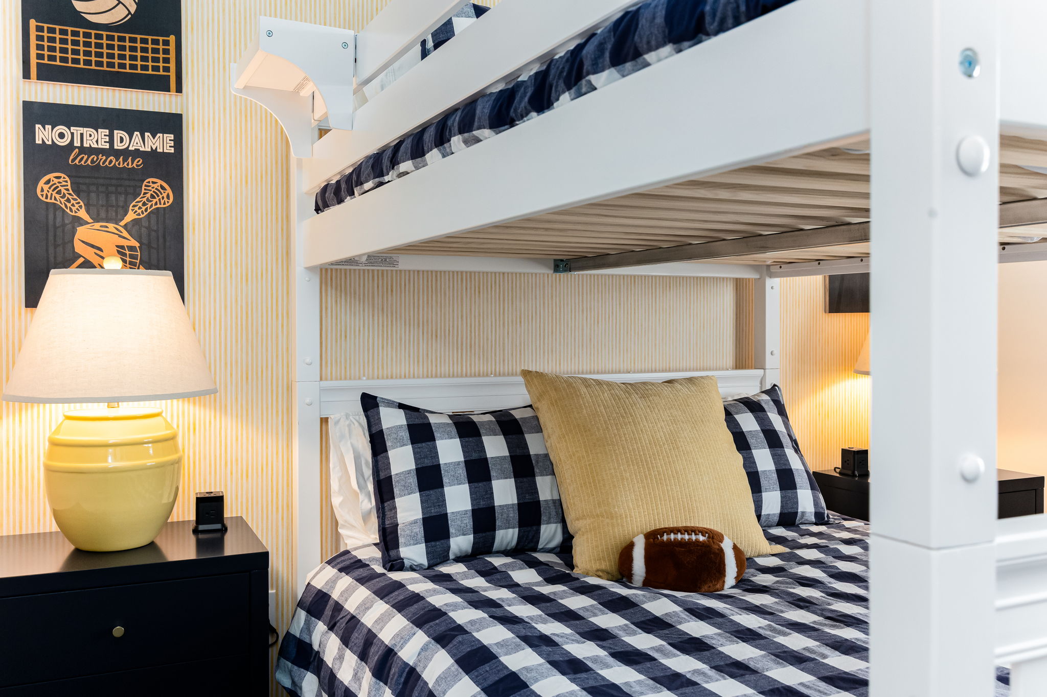 Upstairs - Queen Bunkbeds