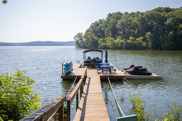 Your private waterfront dock: pontoon rentals, free kayaks, jet ski slips, and incredible open-water views.
