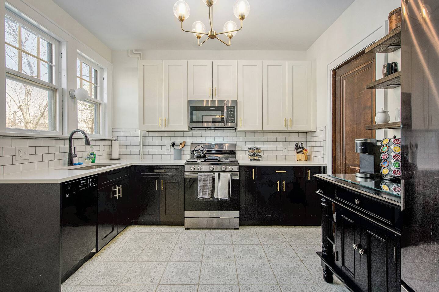 Brand New Kitchen!