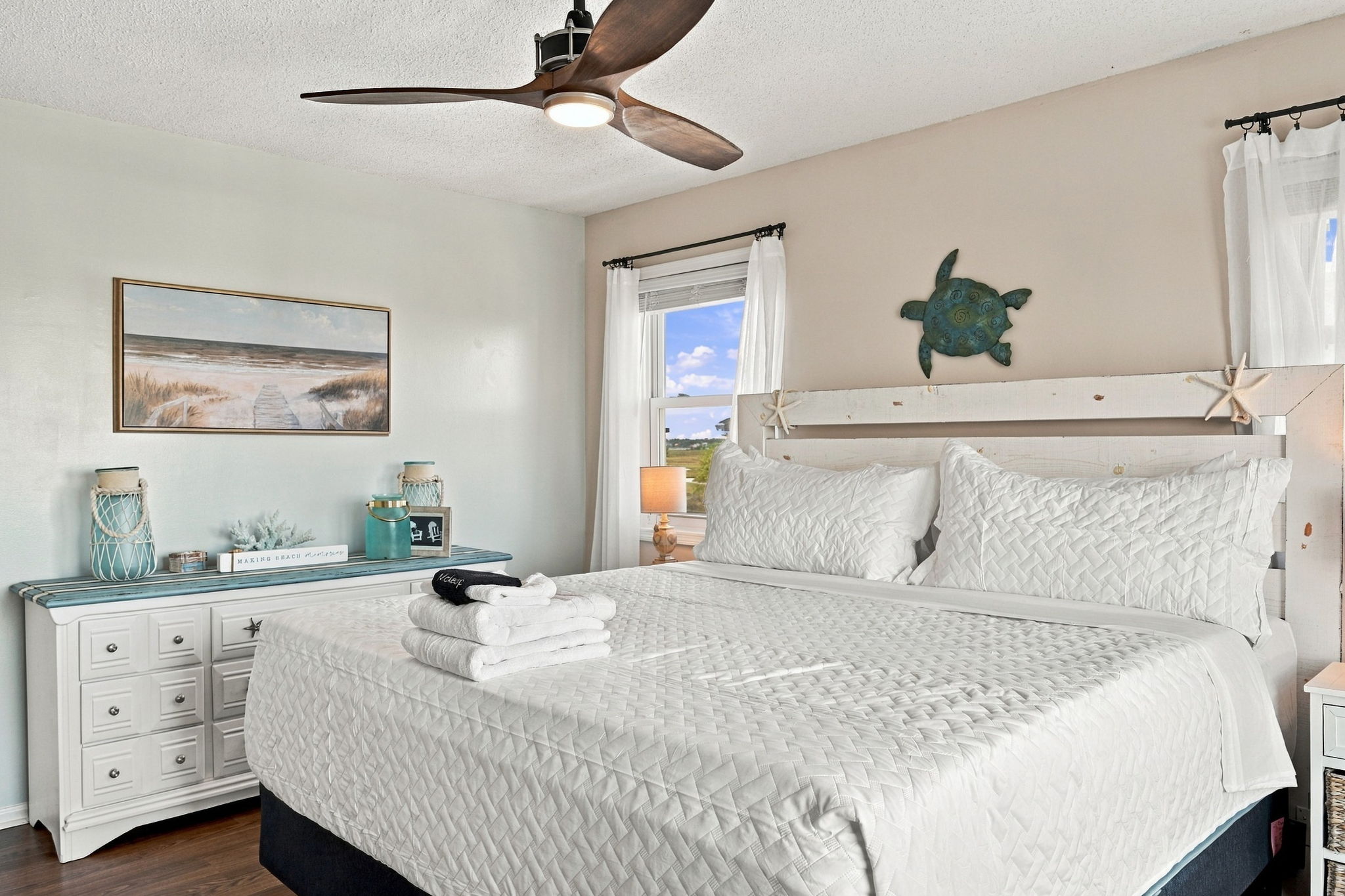 Bed  & bath Linens provided