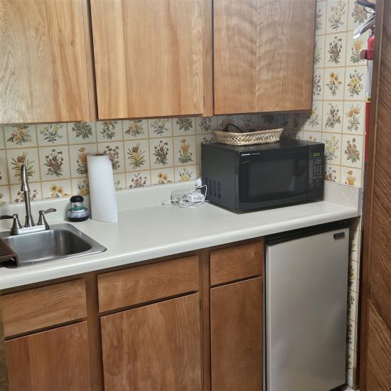 Half-kitchen.