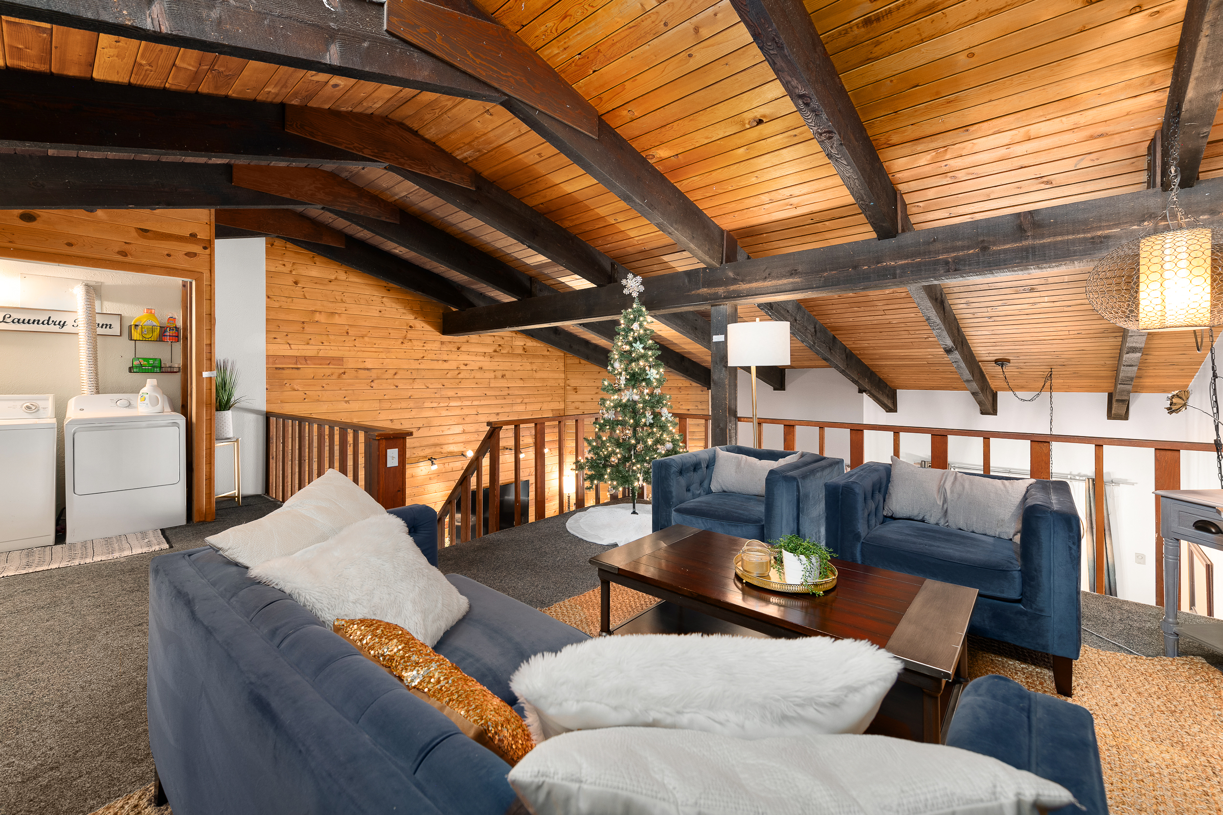 Loft Area | Second Living Room | Washer & Dryer