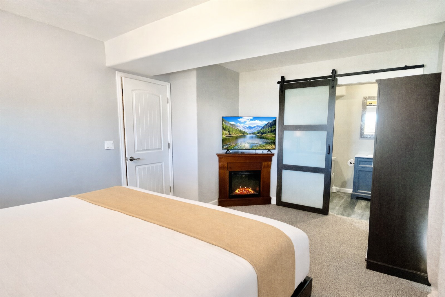 Fireplace and Smart Tv