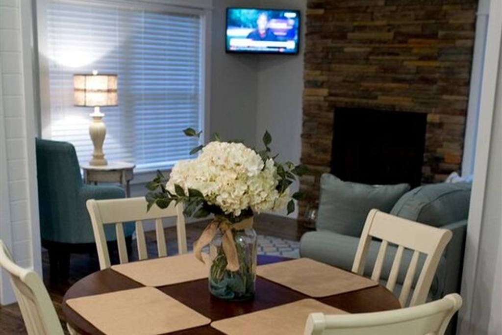 Living Room\