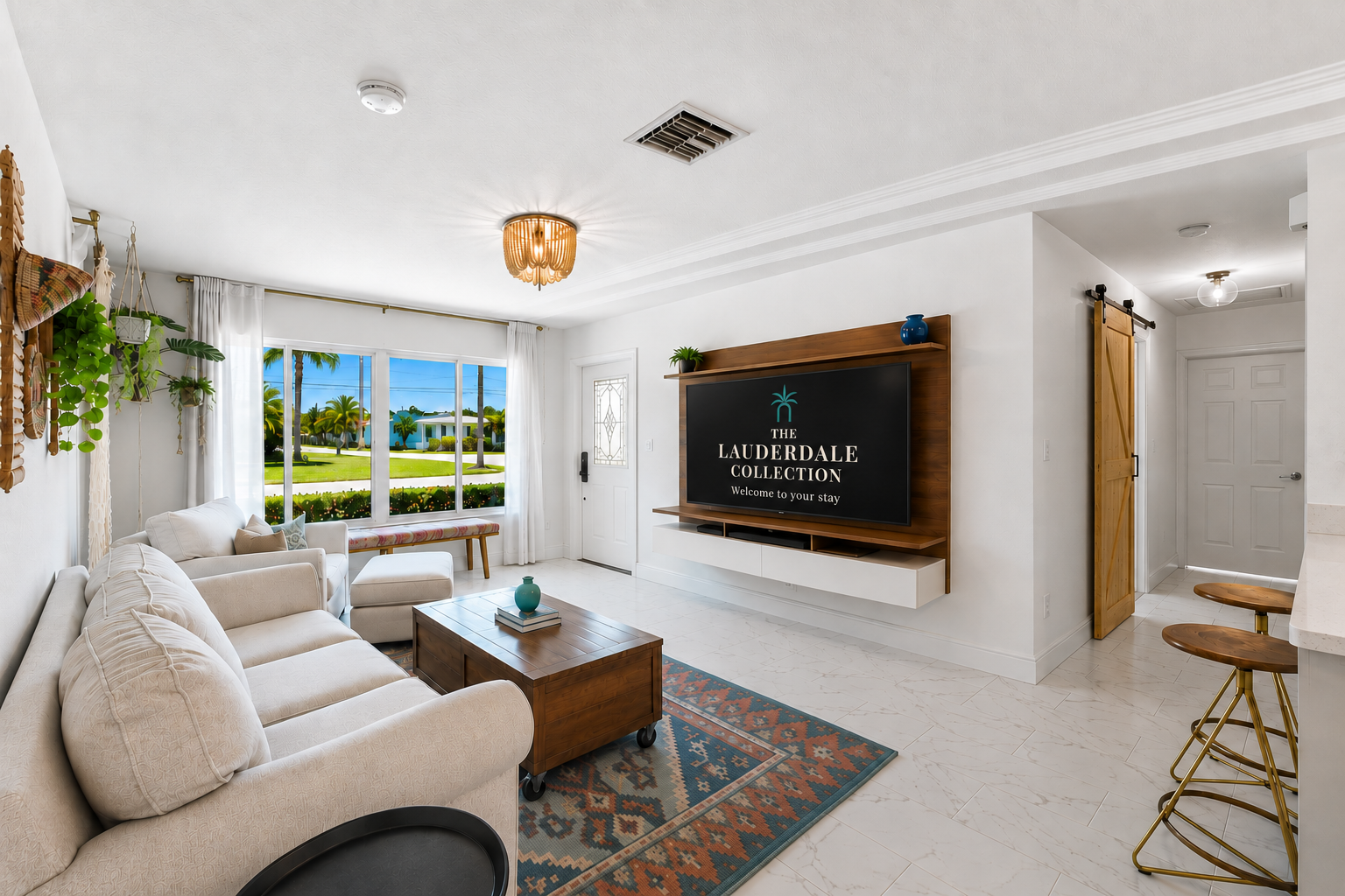 Relaxed Coastal Living Room with Smart TV ☀️