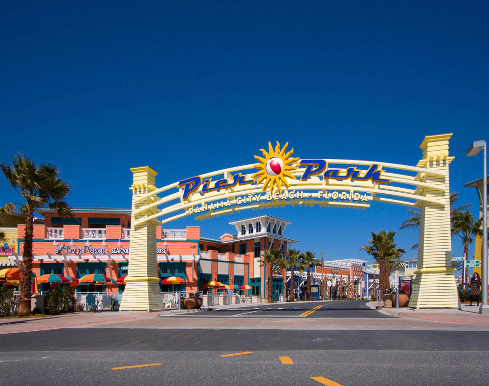 Entrance to Pier Park