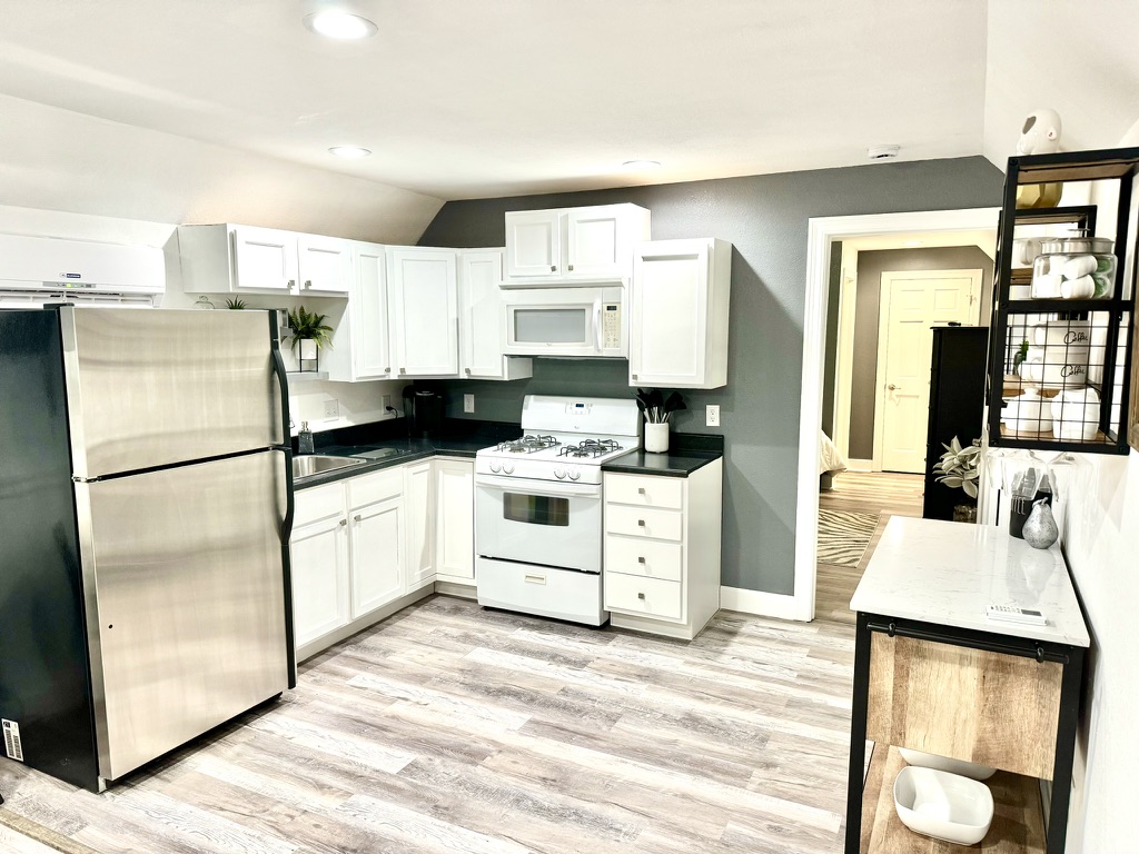 Hideaway full kitchen