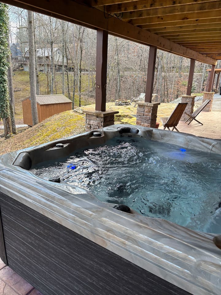 Hot Tub with seating for 5-6 people