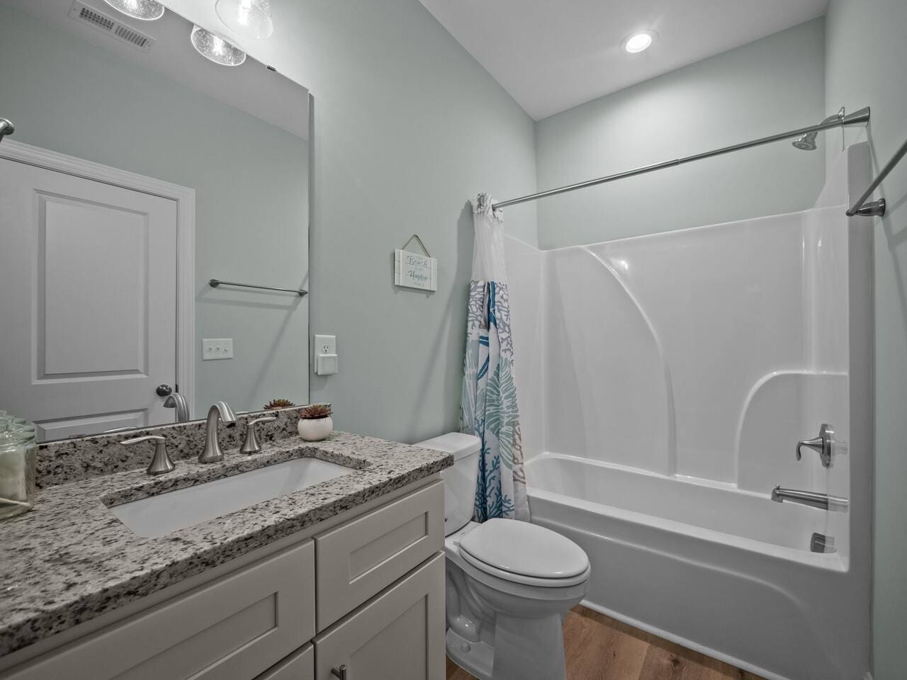 Full bathroom on second floor