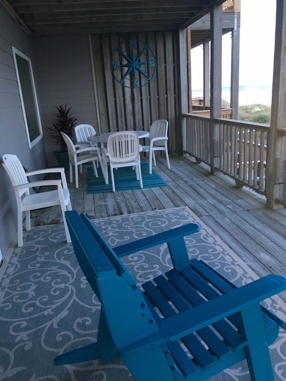 Come relax on covered 2d floor Oceanfront deck 