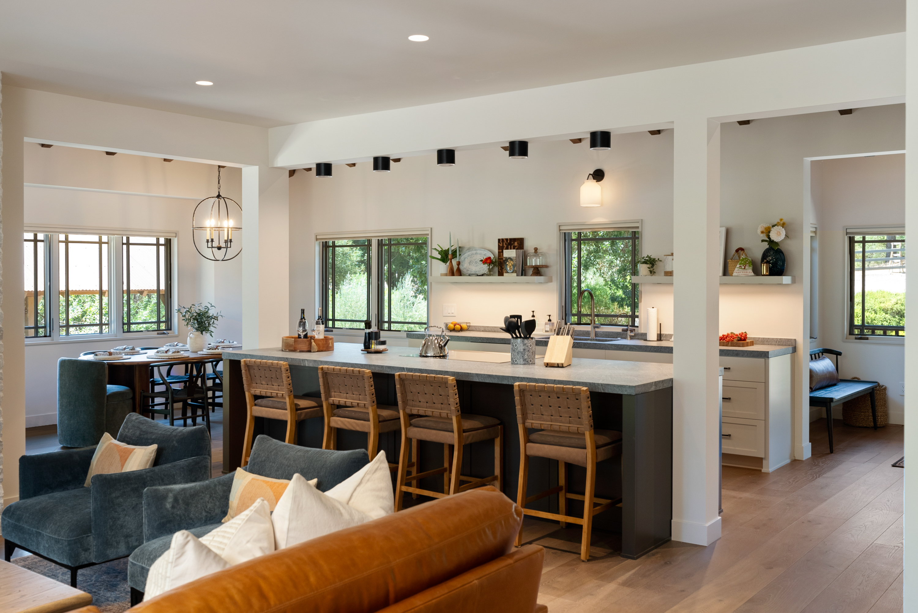 No detail spared in this chef’s kitchen, seamlessly connected to the dining area