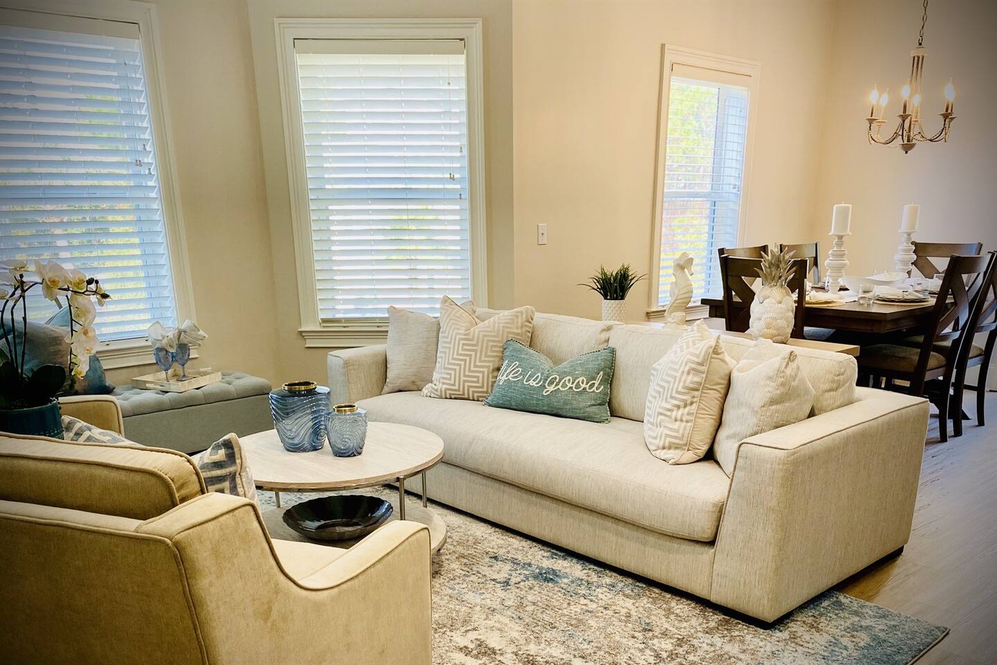 Main Floor Living Room