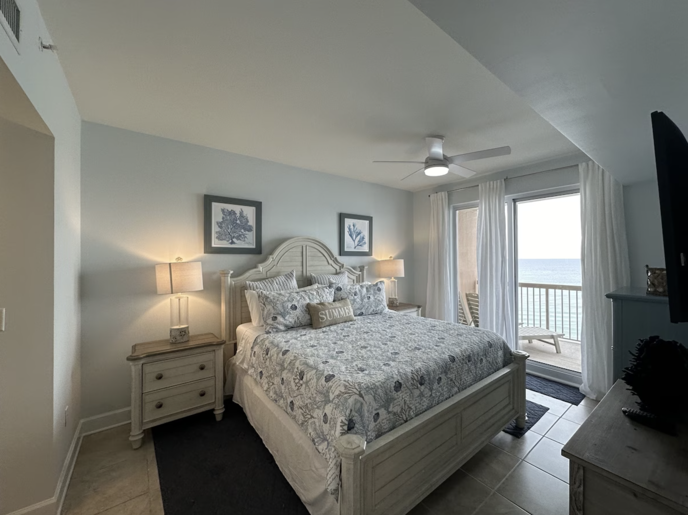 Master Bedroom-King Bed