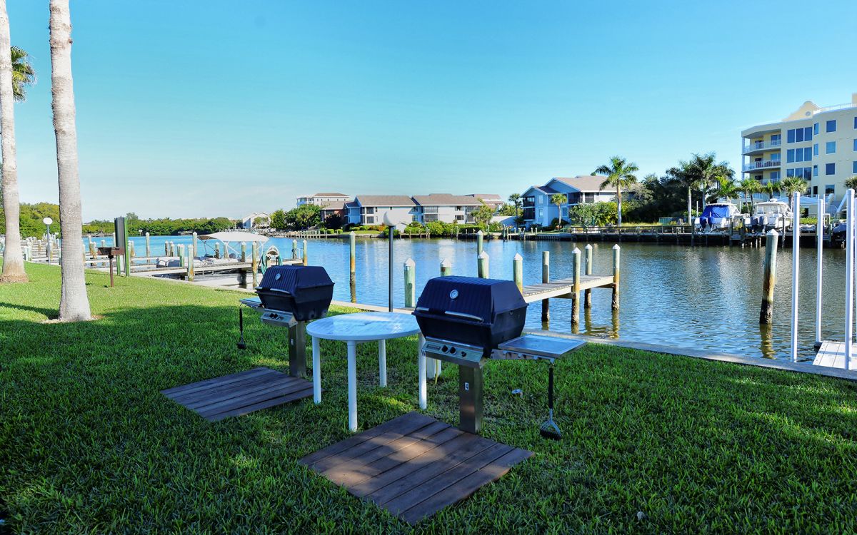 Community grills