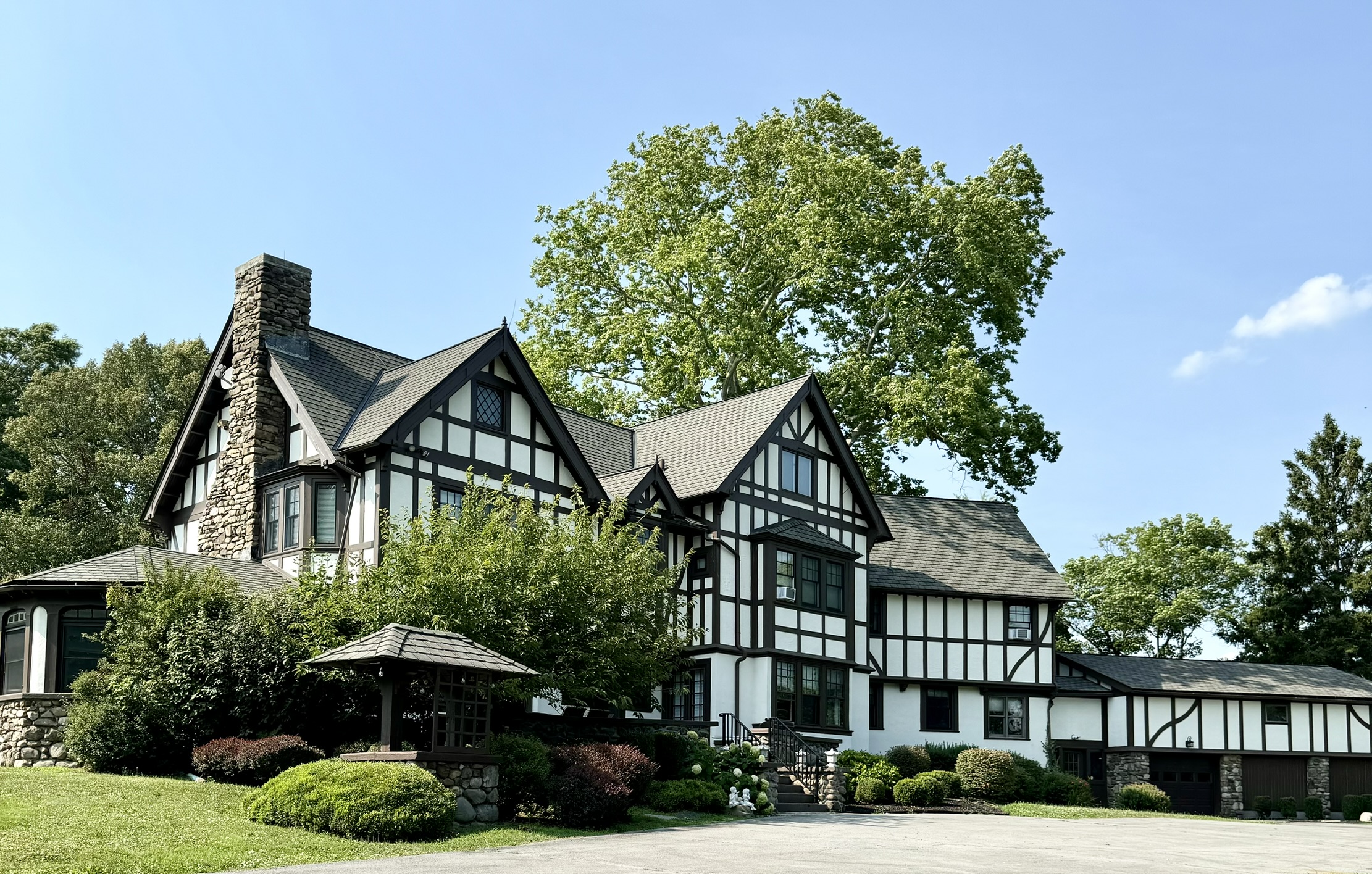 Exterior Side View of Estate