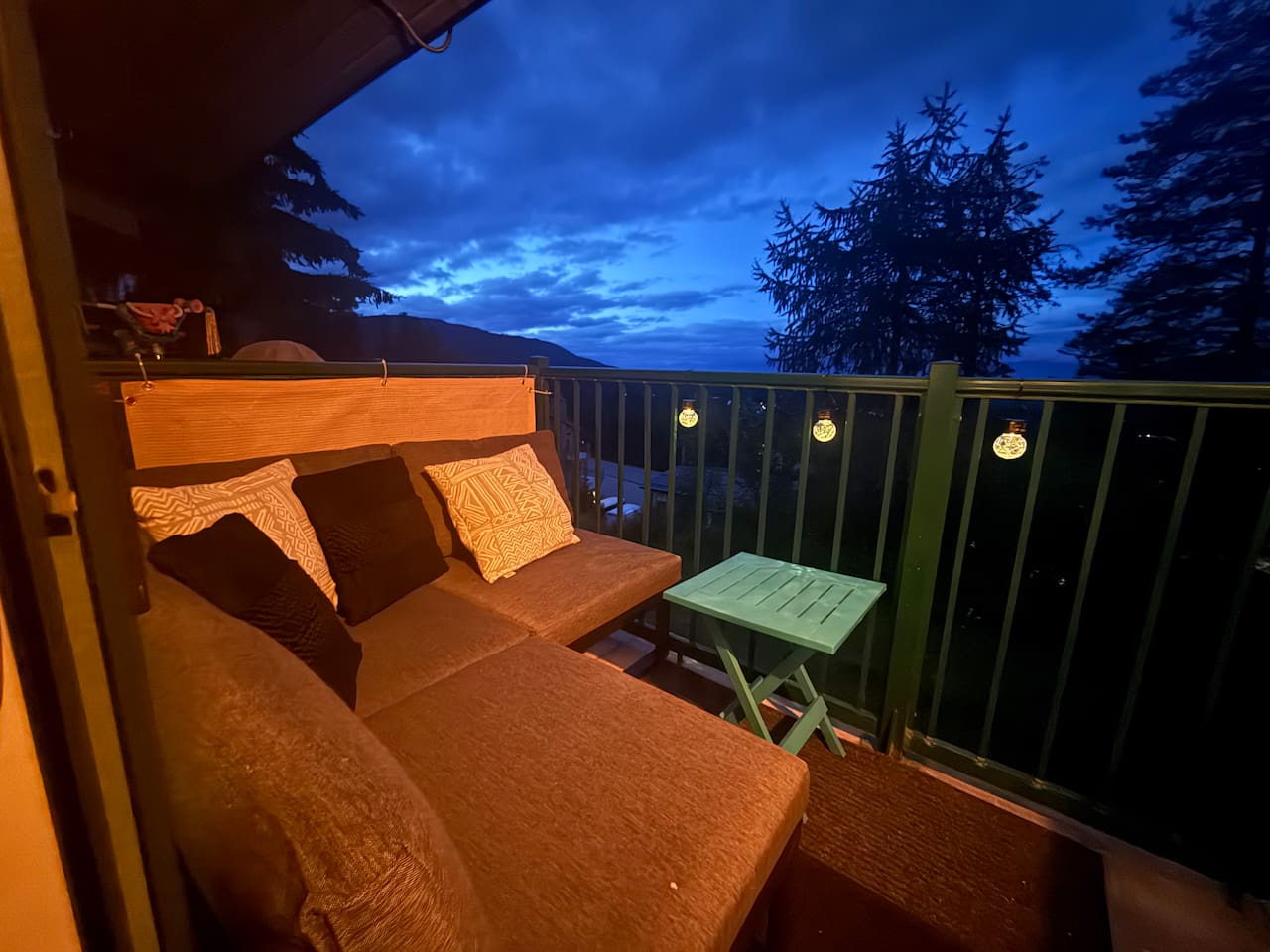 Cozy corner to relax on the balcony. 