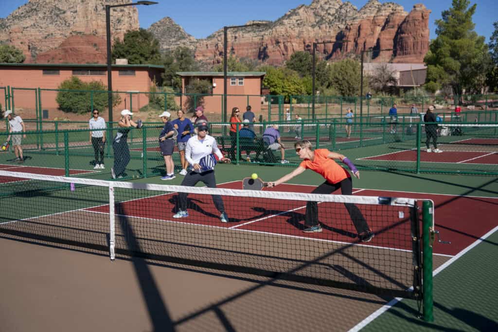 Sunshine, red rocks, and a quick game of pickleball — just 10 minutes from Prickly Pear 🎾🌵