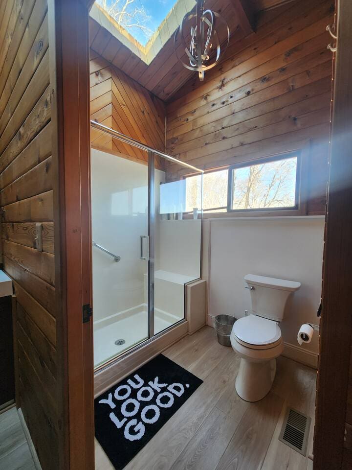 84f1553f 184f 4e3f bbeb b5af500882fd