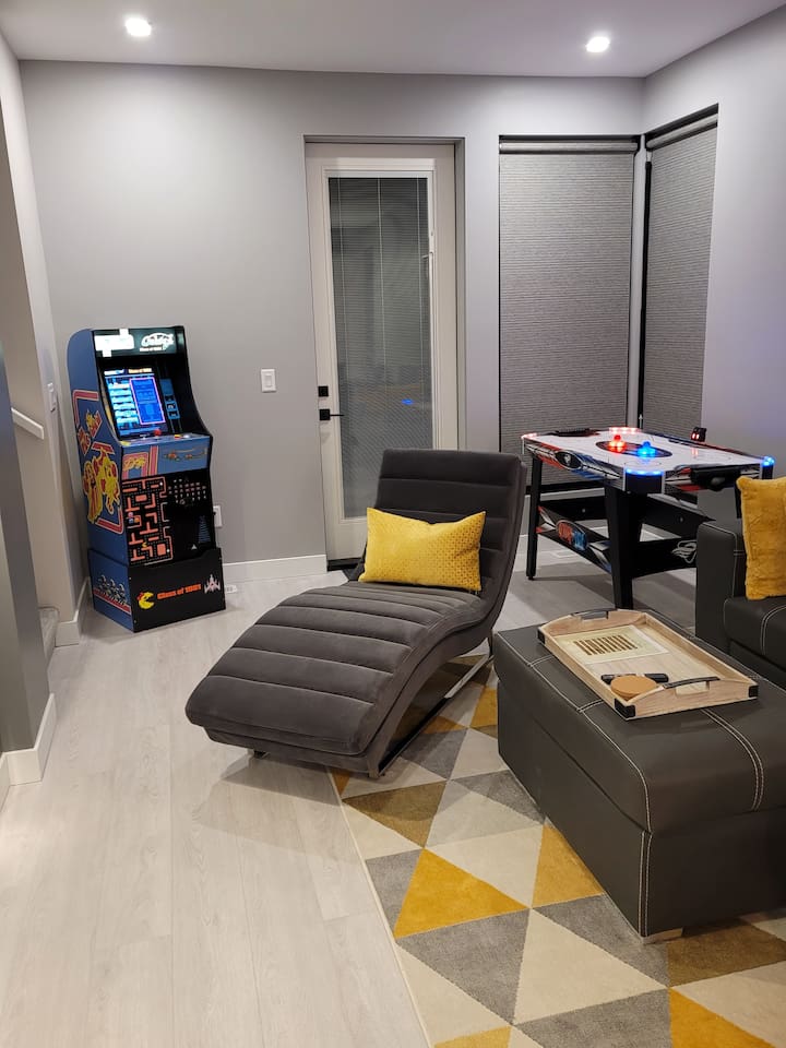 Chaise Lounge, Pac Man, Air Hockey