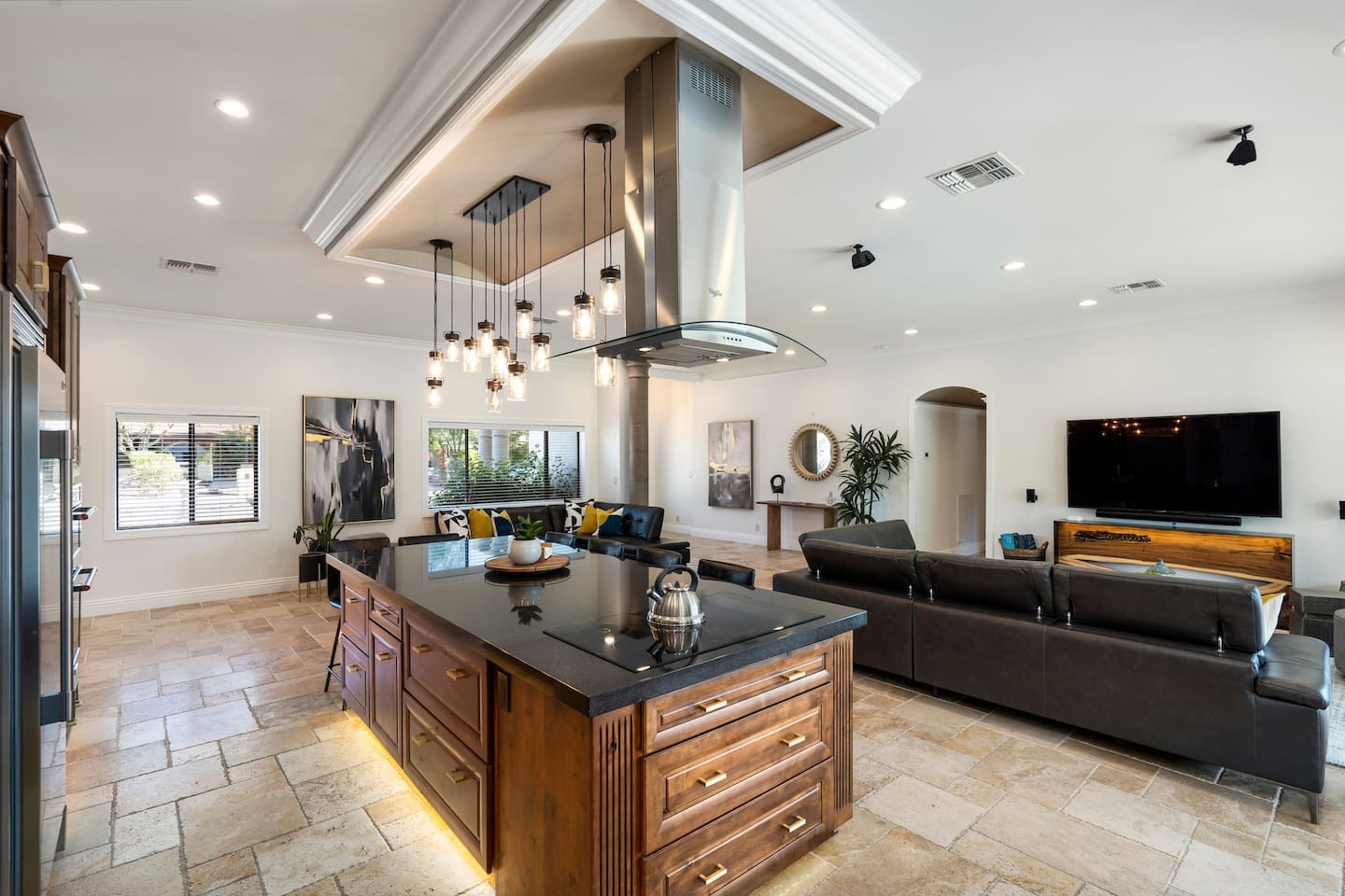 Open living space for all to entertain