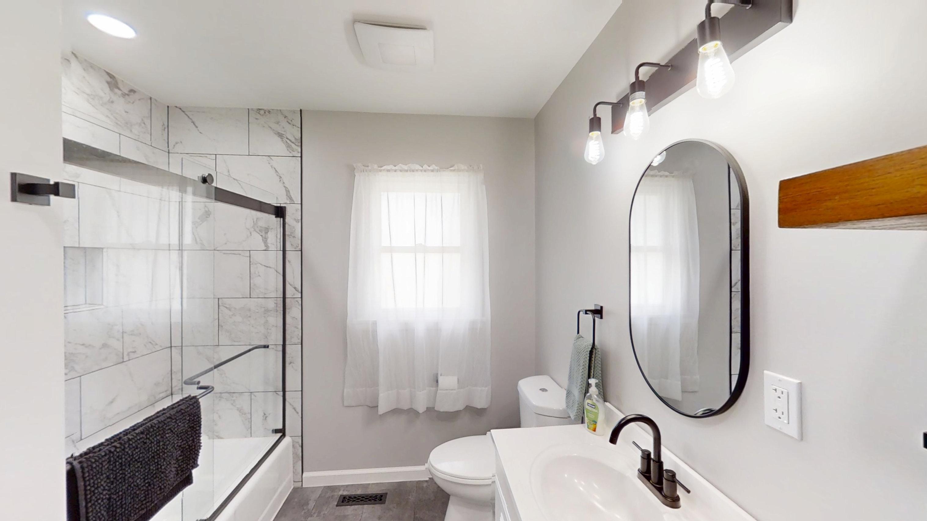 Full Bathroom