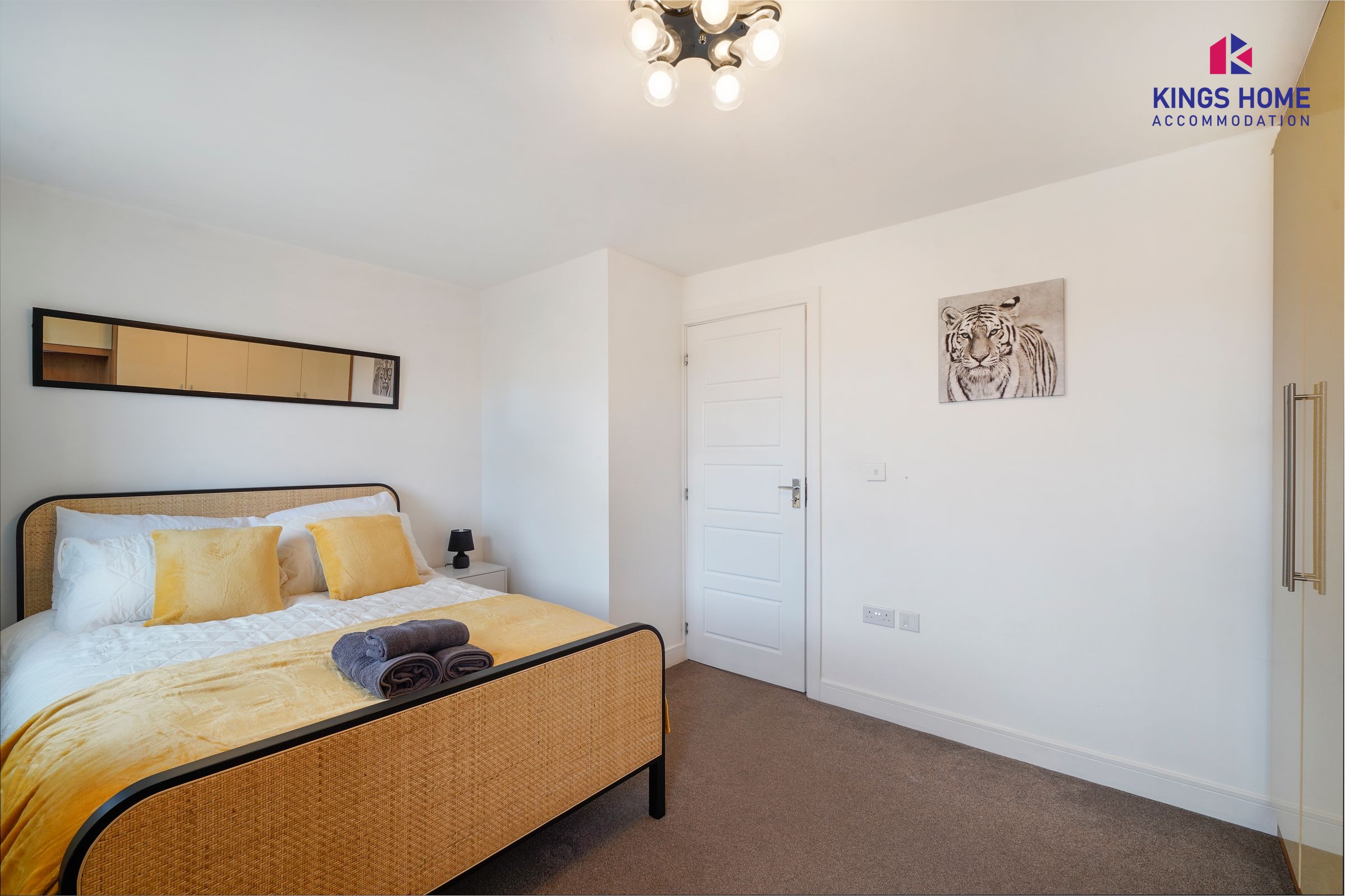 [Bedroom 3, built in wardrobe]