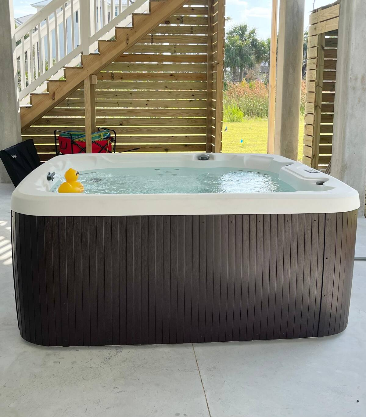 Relax and unwind in the brand-new hot tub, or take a refreshing dip in your private pool, your perfect coastal retreat awaits.