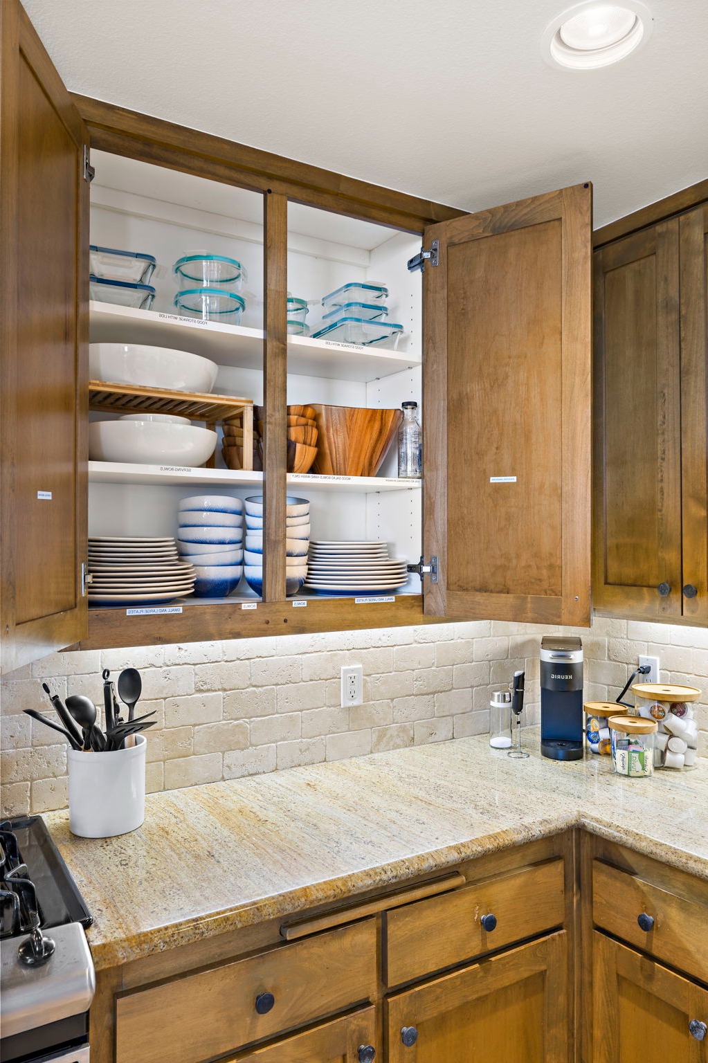 Fully-equipped and well-organized kitchen.  Everything you would need to cook a thanksgiving meal for your family :)