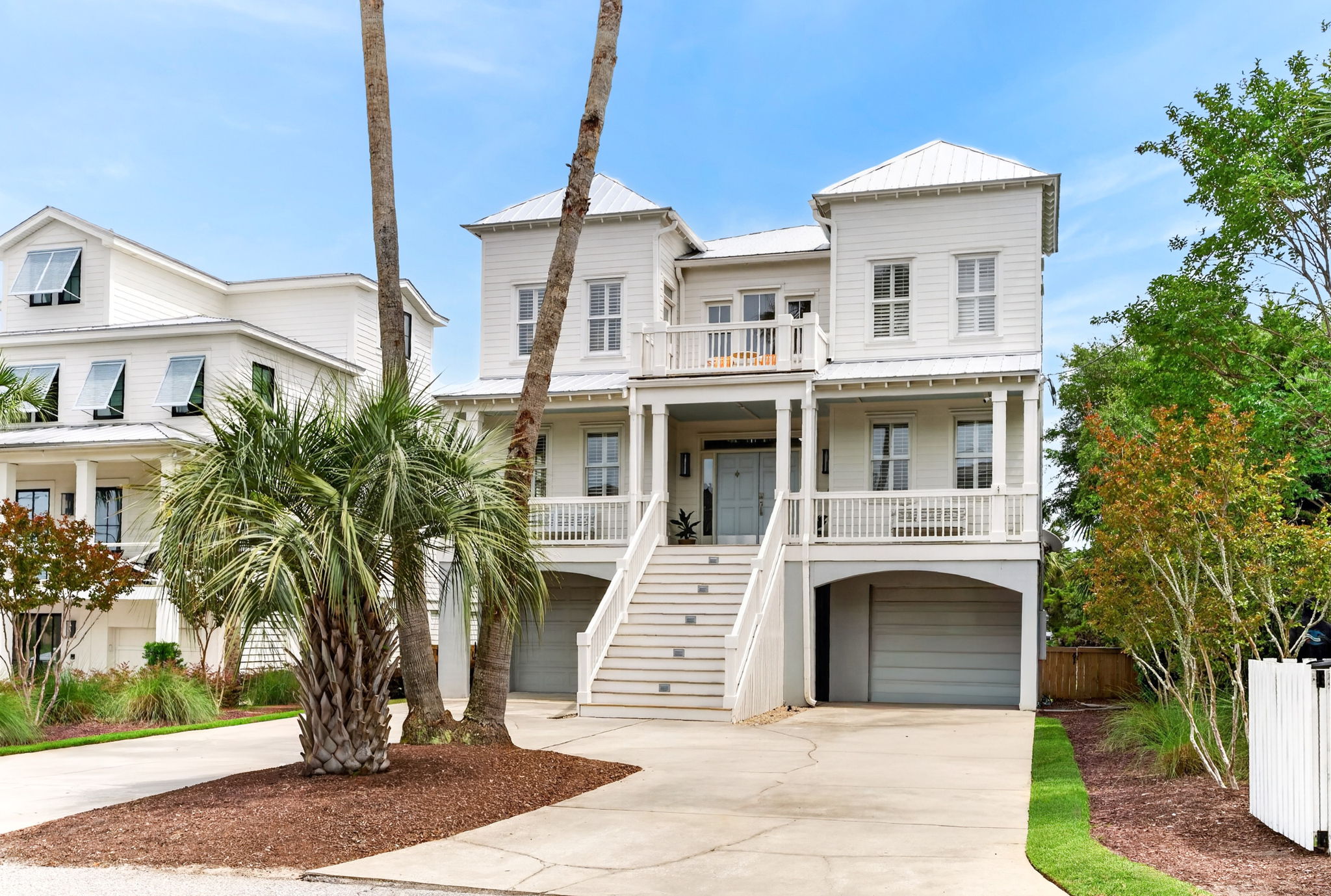 Front of House | Twin Palms | 914 Carolina Blvd | Isle of Palms, SC | IOP Escapes