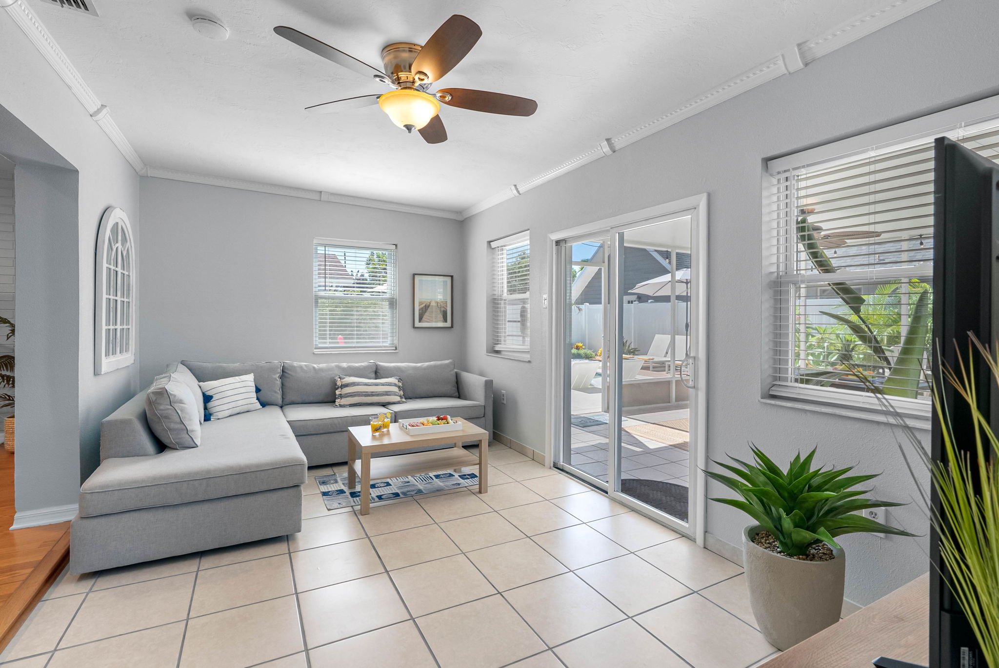 From the neutral palette to the decorative accents, this living area offers a calming environment you’ll love spending time in.