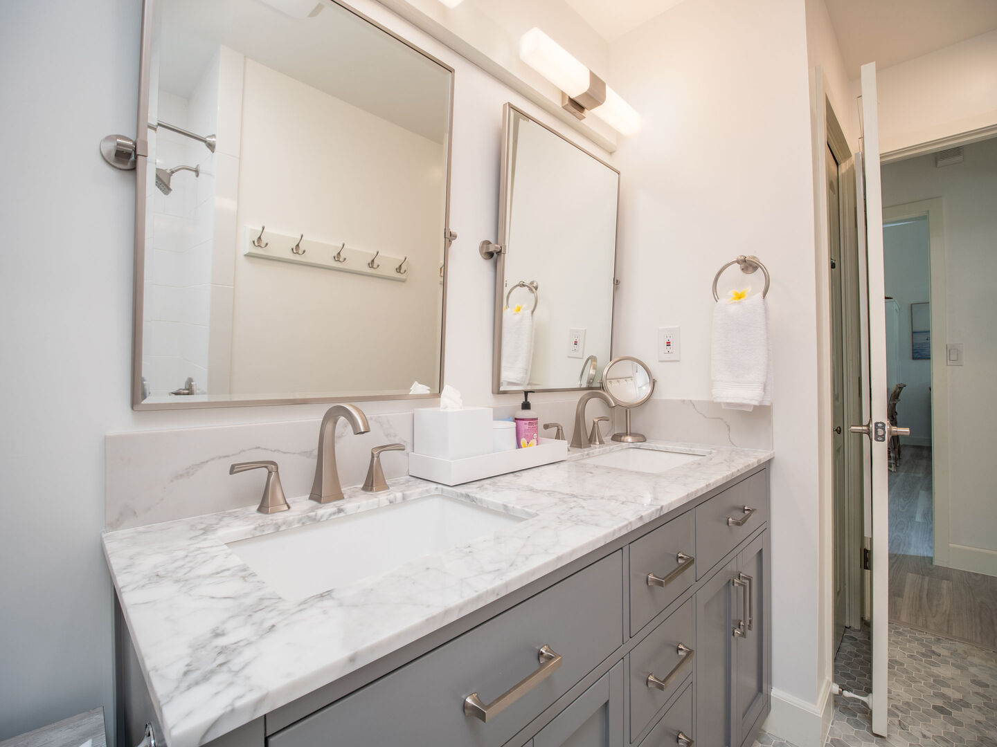 Guest bathroom with dual vanity
